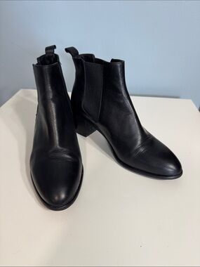 SAN MARINA Black Leather Block-Heel Chelsea Ankle Boots